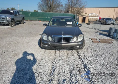 2008 Mercedes-Benz E 350 4Matic z USA, uszkodzony, nr VIN WDBUF87X08B334237